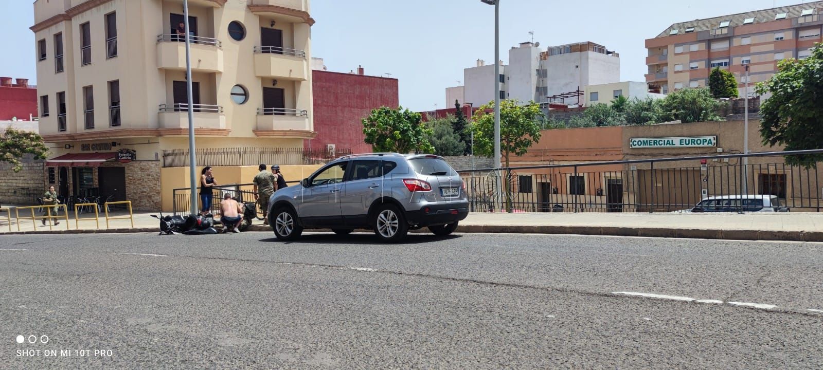 Un herido en motocicleta en la calle Donantes de Sangre