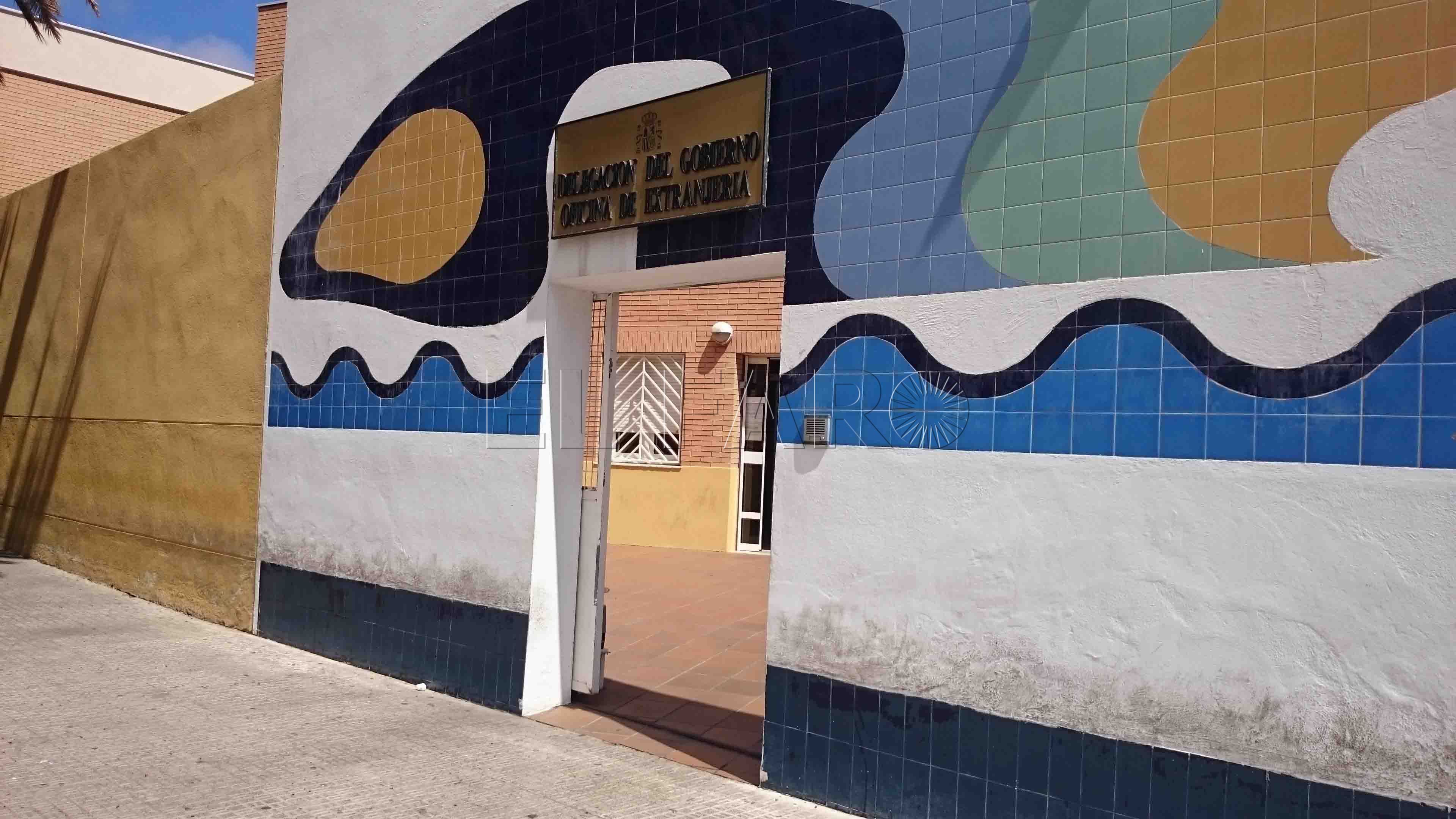 Extranjeros sin papeles podrán formarse para cubrir empleos poco demandados