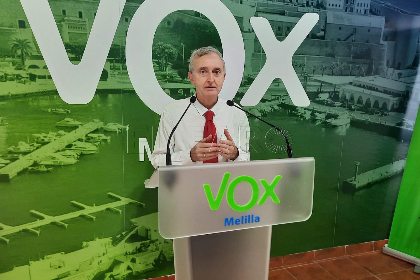 Tasende: "La calidad del agua está convirtiendo Melilla en una ciudad de segunda"