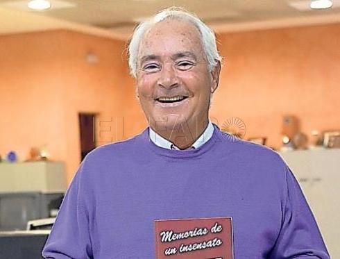 Reconocimiento al futbolista melillense José Luis Hernández