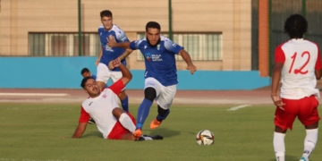 La Unión Deportiva Melilla y el CD Huracán Melilla disputaron en agosto pasado un partido de entrenamiento en el que los aficionados que acudieron al Estadio, algunos de ellos vistiendo ya las nuevas camisetas del equipo, pudieron ver en acción a las nuevas incorporaciones
