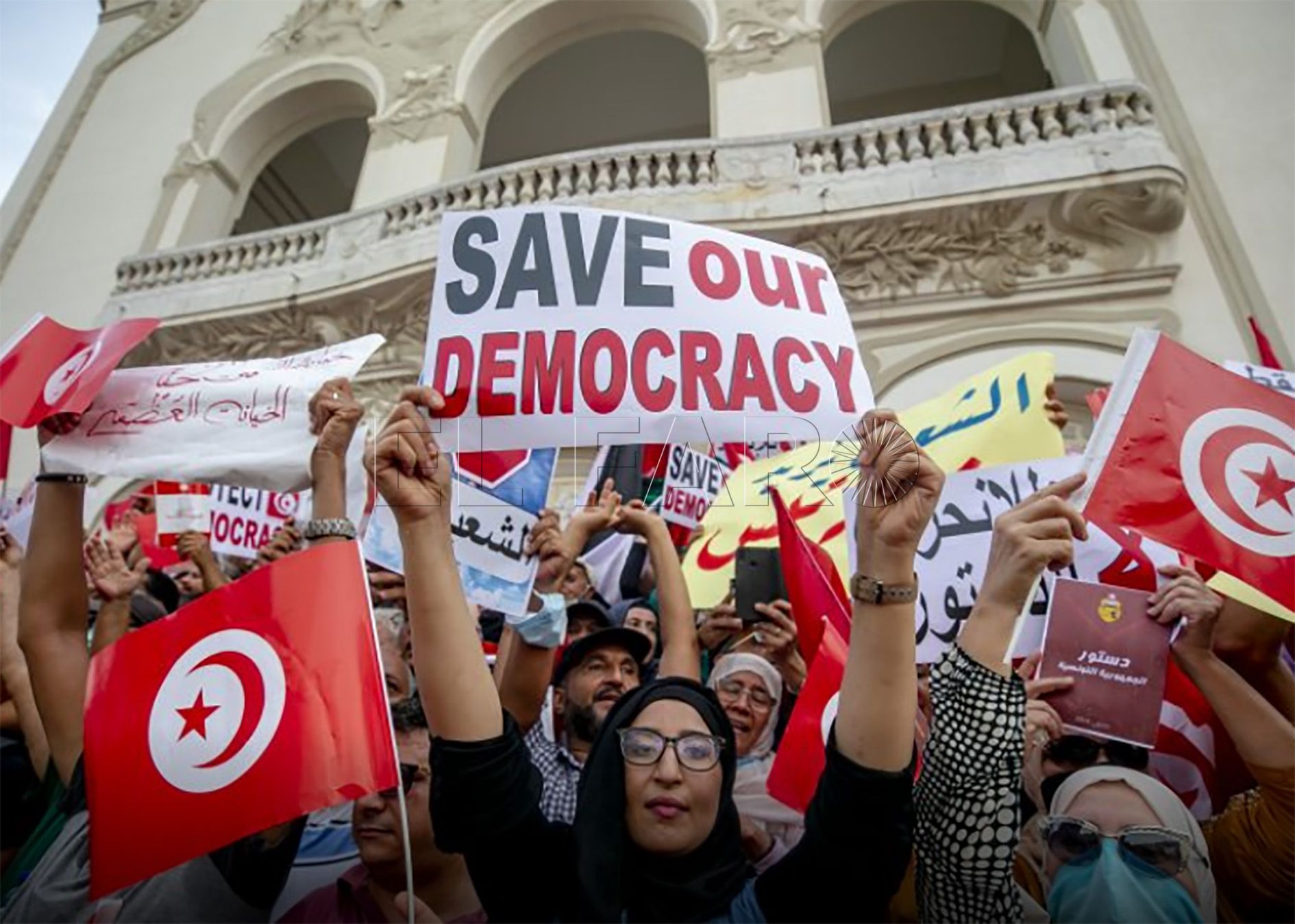 La quebradiza democracia tunecina parece condenada a extinguirse
