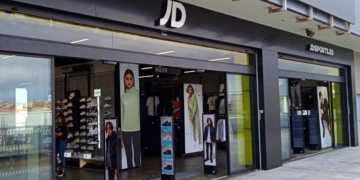 Nuevo local de ropa deportiva en Melilla.