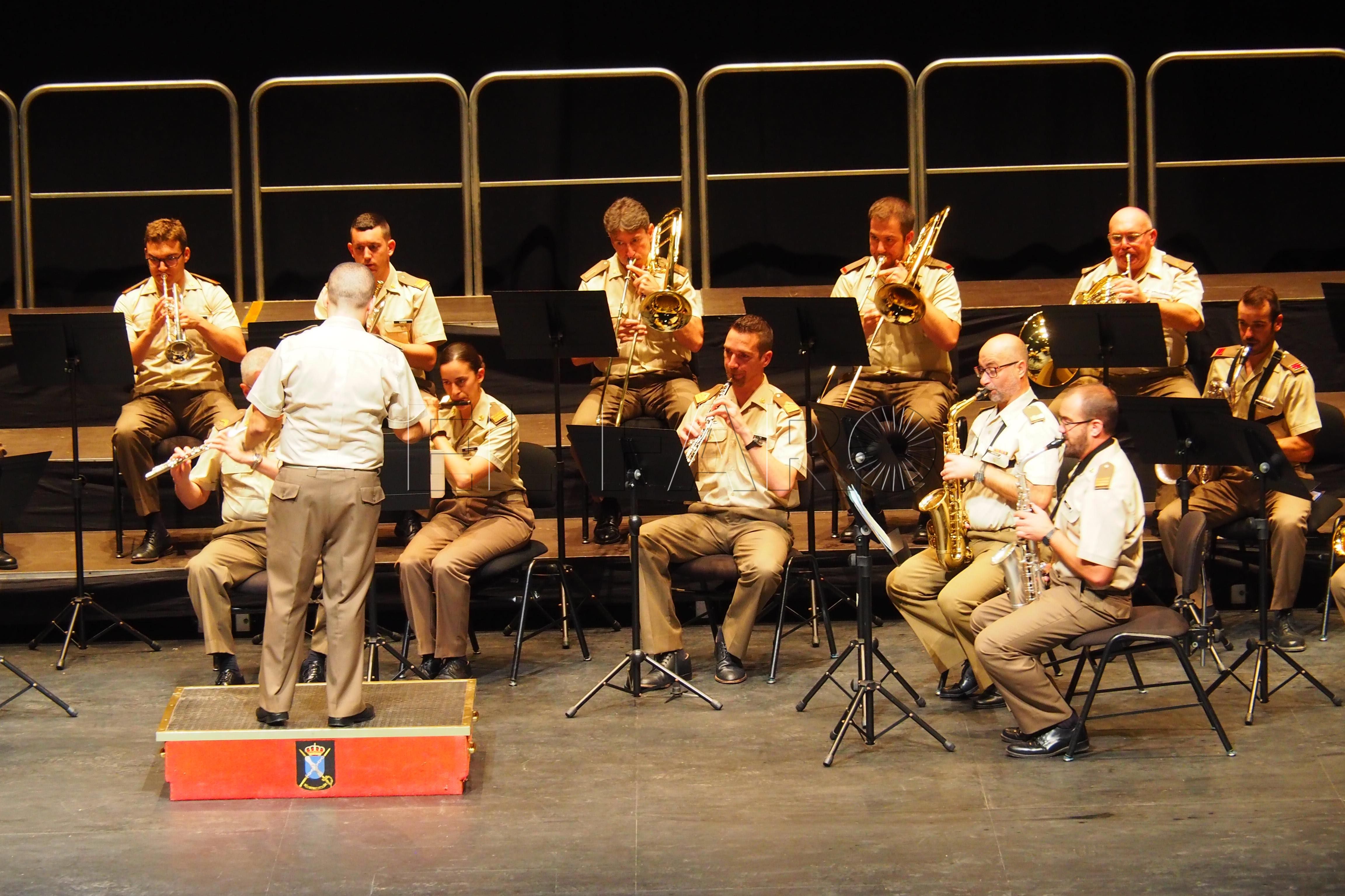El Kursaal, a rebosar para ver el concierto por el CII Aniversario de La Legión