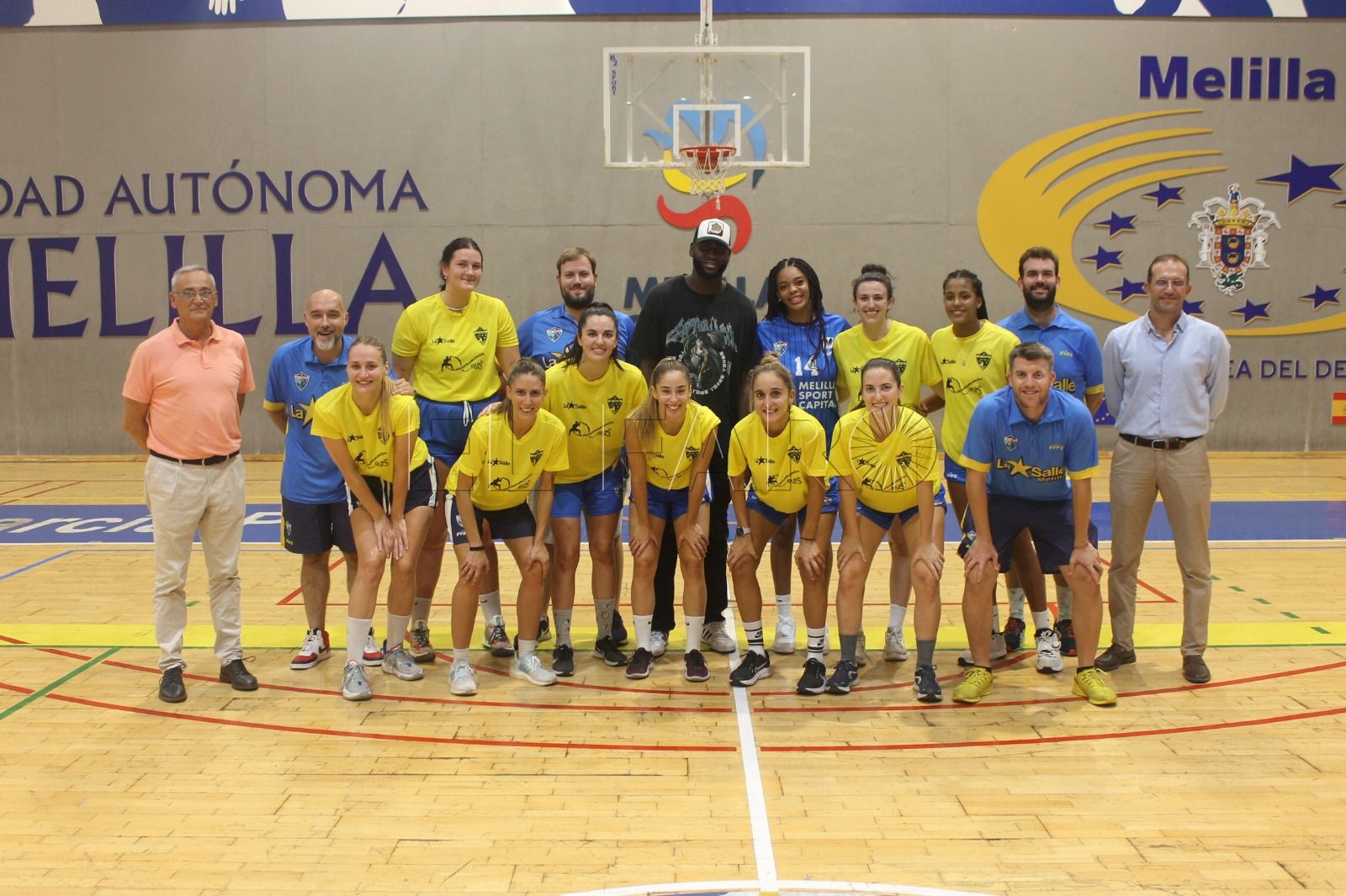 Usman Garuba visita al MSC La Salle