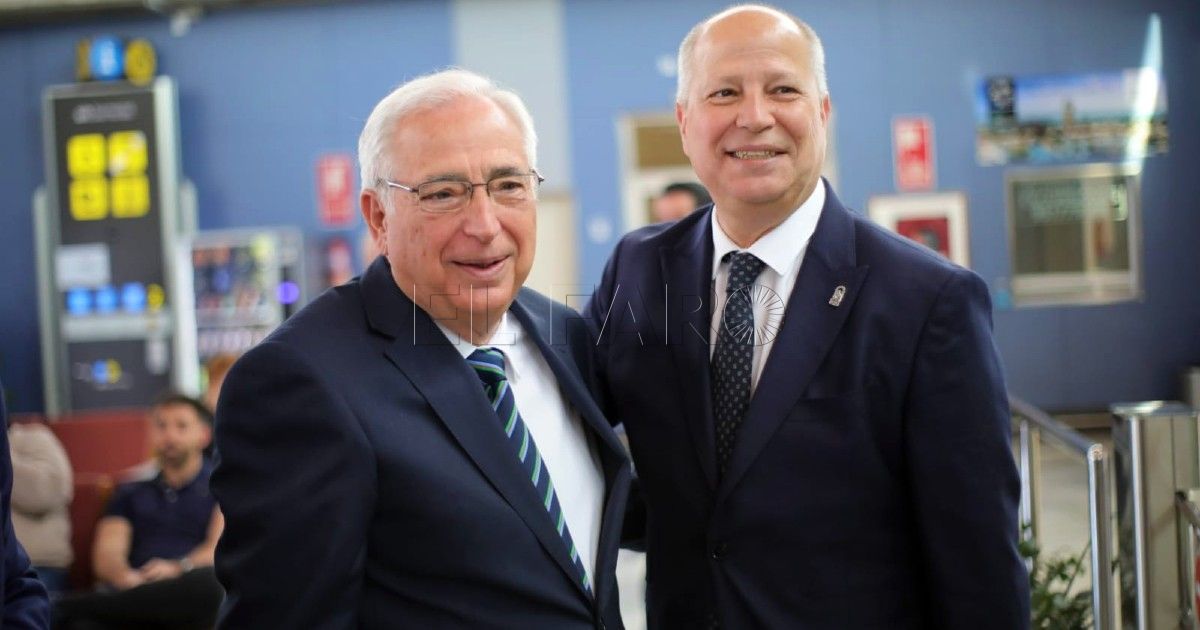 La medalla de Oro de Melilla, para Javier Imbroda y Carlos Baeza