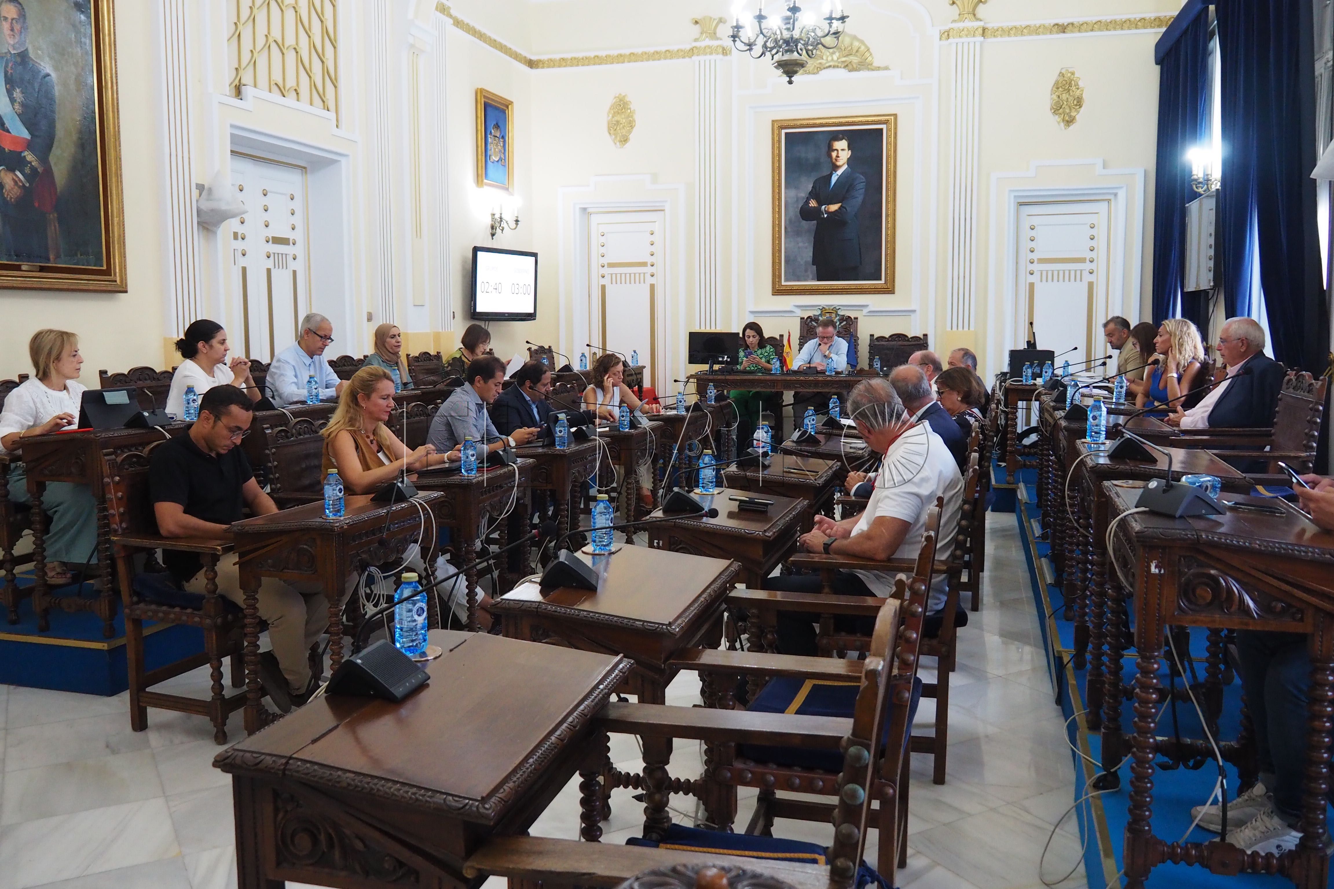 Melilla, obligada a colocar el quinto contenedor, aprueba un nuevo plan de residuos