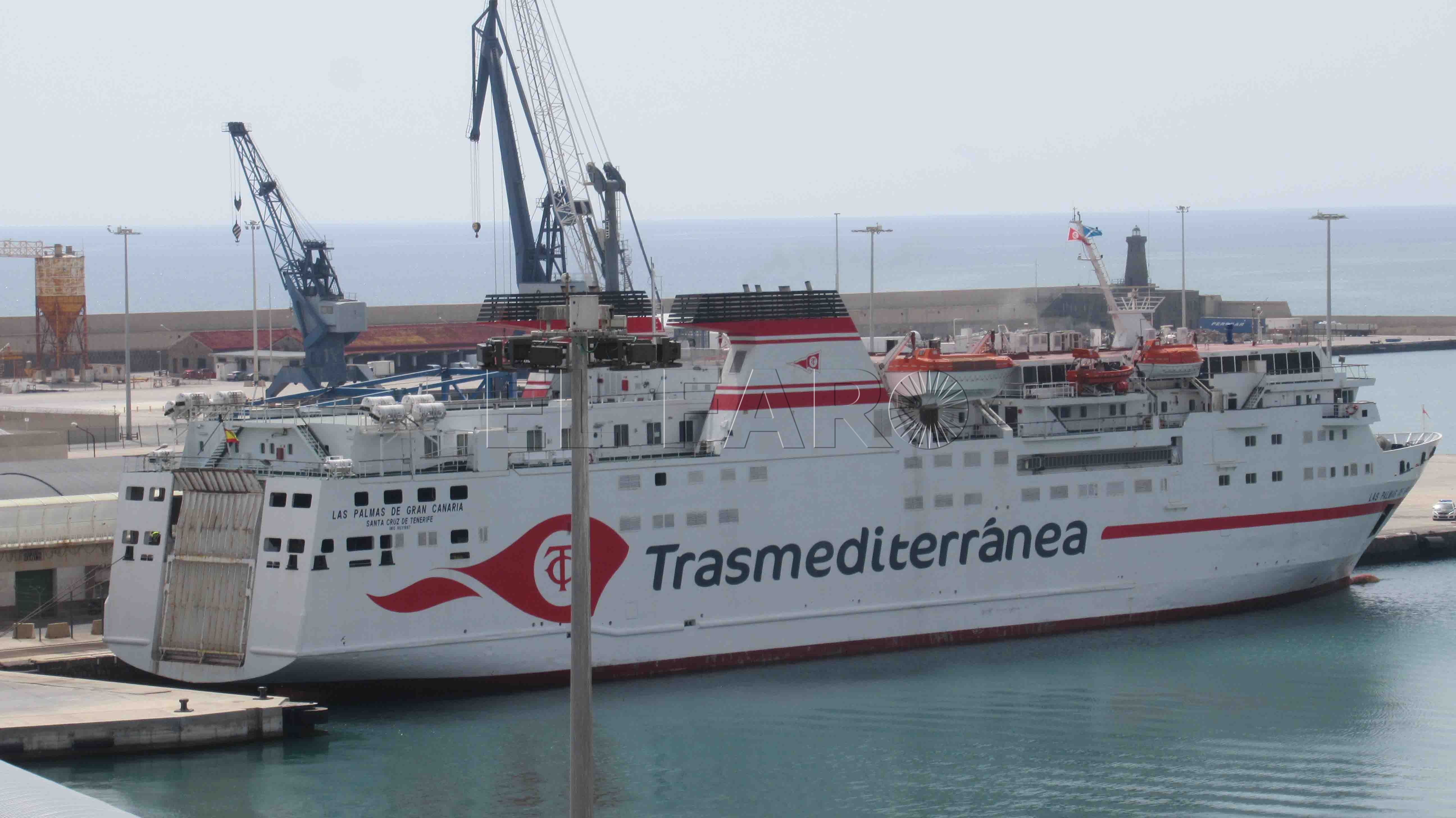 Problemas en el barco de Armas-Trasmediterránea en ruta hacia Melilla