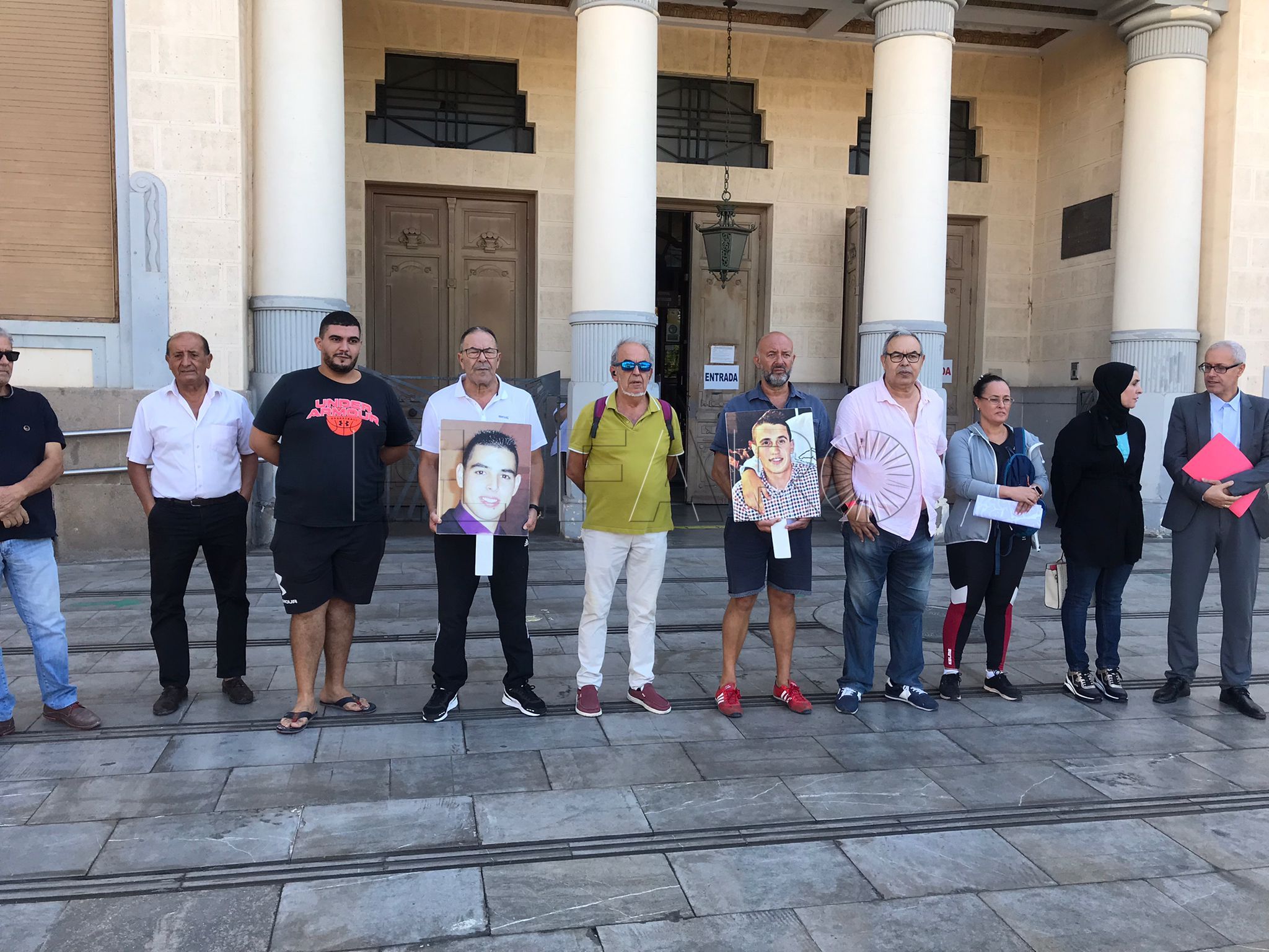 El padre de Pisly pide a Albares que meta el caso de los asesinatos en la cartera con Marruecos