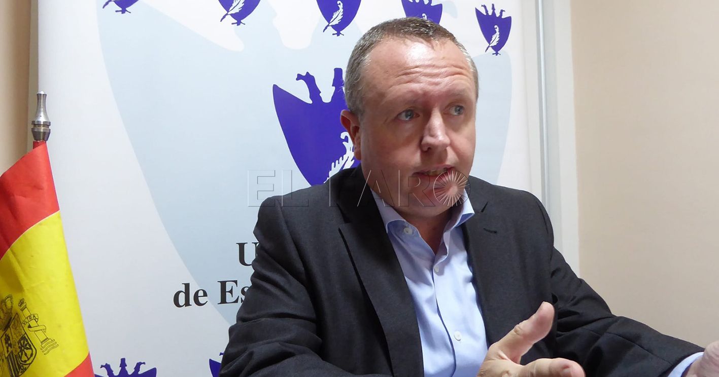 La UNEE asegura que extiende su apoyo jurídico a problemas laborales de los escritores