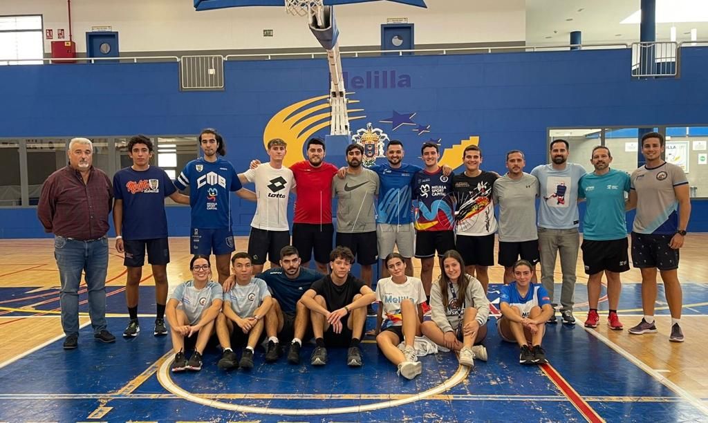 La Federación Melillense de Baloncesto cuenta con once nuevos colegiados
