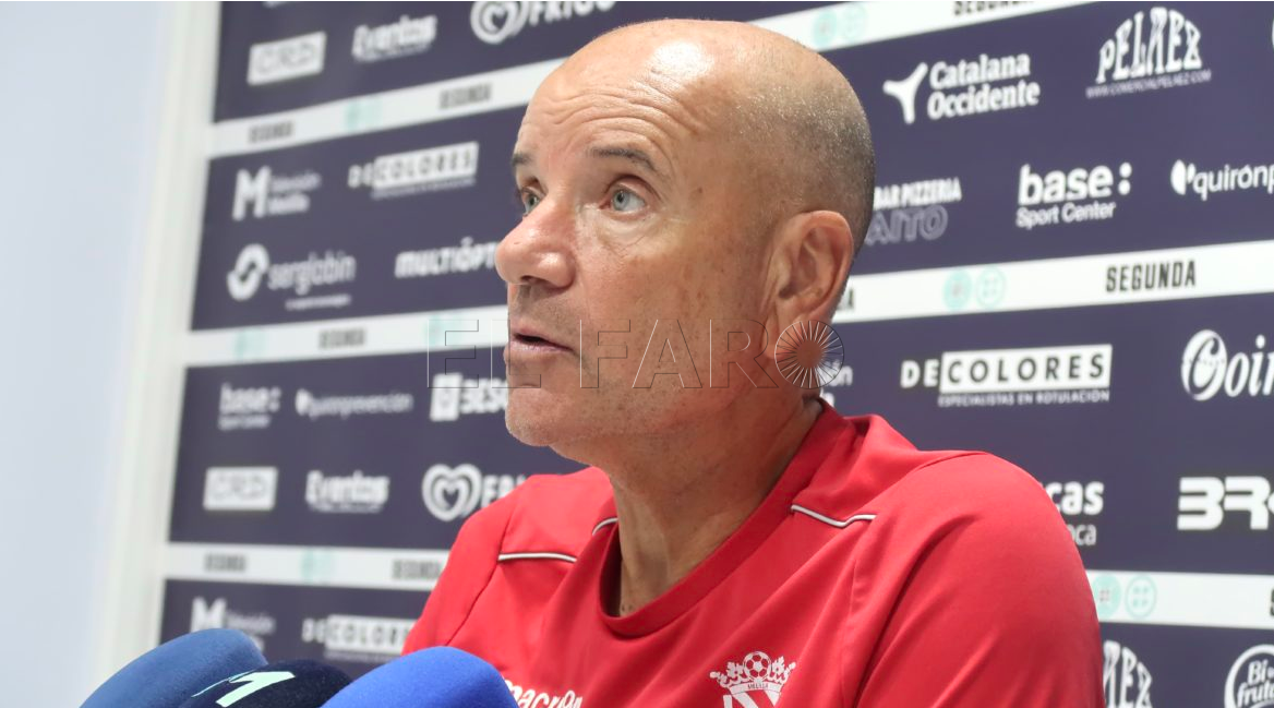 Miguel Rivera, técnico del Melilla: "Ahora más que nunca necesitamos el apoyo de la afición"