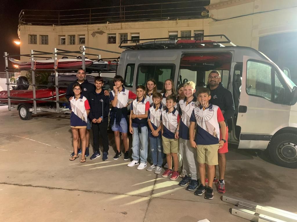 El Real Club Marítimo participa en el XXIII Surfari en aguas murcianas