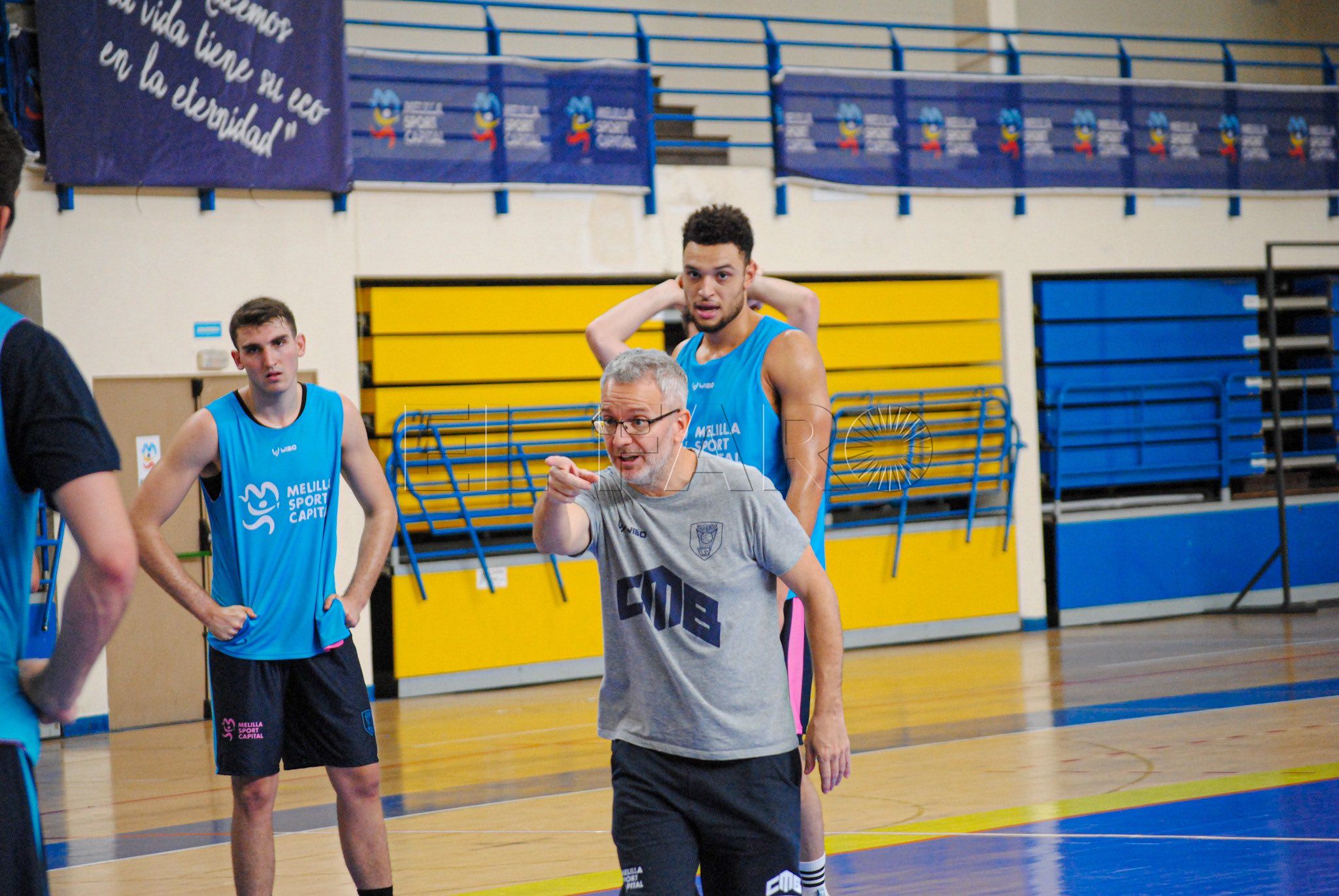 Óscar Lata, entrenador del Melilla Baloncesto: “Llegamos bien a la primera jornada”