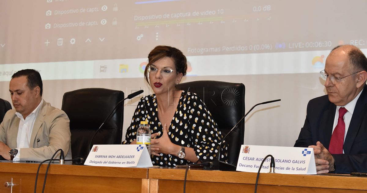 La delegada del Gobierno inaugura las VIII Jornadas de Cuidados Paliativos