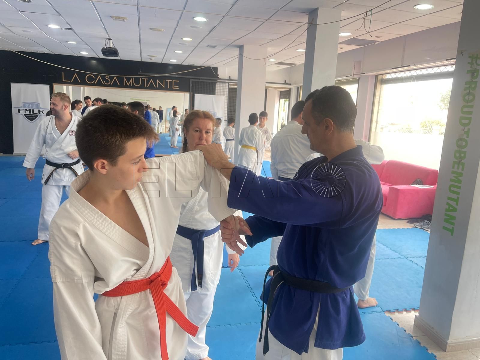 Alfonso Estrada imparte un nuevo curso de autodefensa