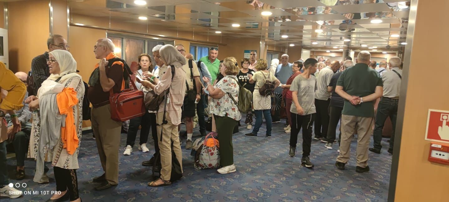 Problemas en el barco en la salida de los mayores al crucero