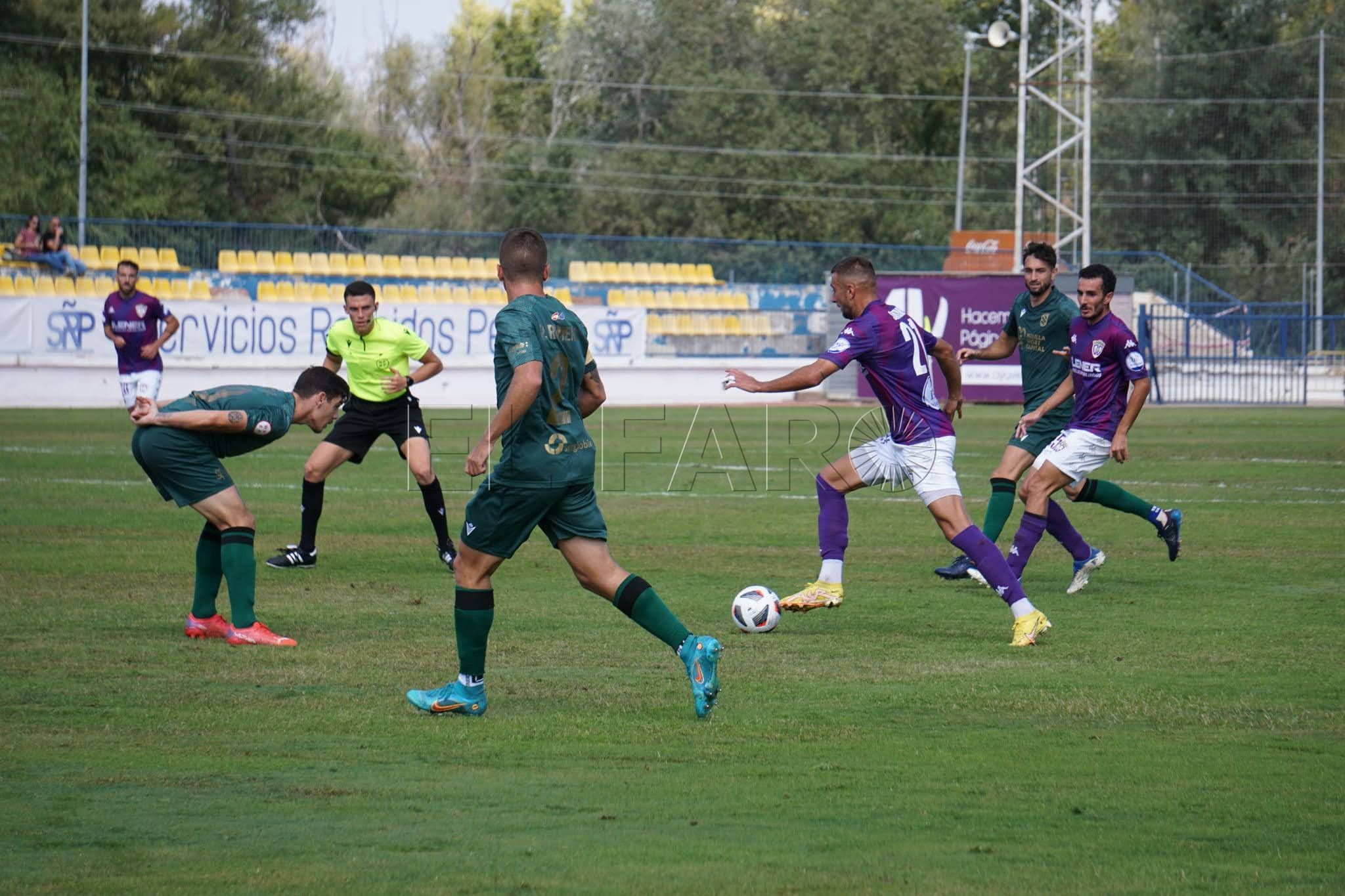 José Antonio y Salcedo afianzan el liderato del Melilla