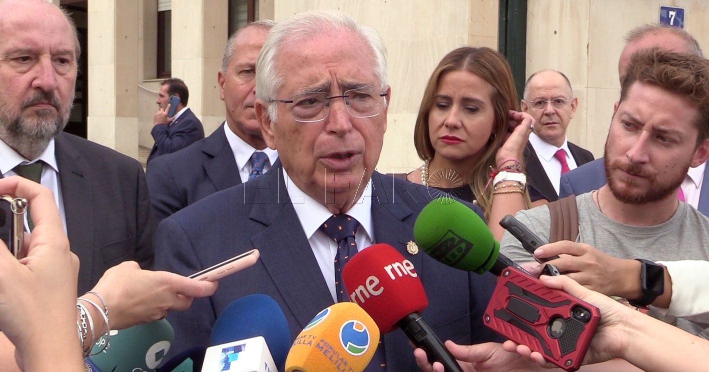 Imbroda cree que María Gámez podría haberse comprometido a traer 200 agentes más de la Guardia Civil a Melilla