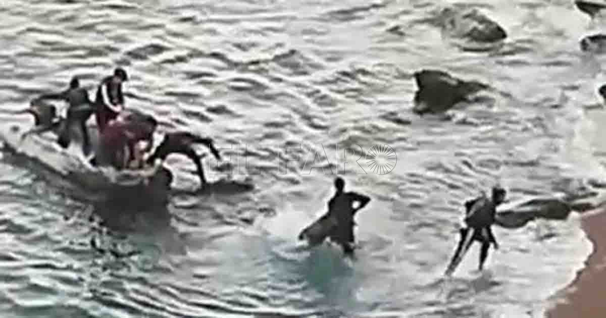 Llega una patera a la zona de Horcas Coloradas