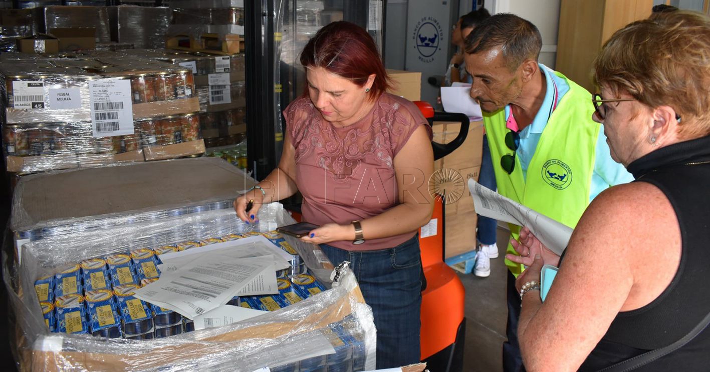 Arranca el reparto de 136.700 kilos de alimentos del Gobierno para ayudar a las personas desfavorecidas de Melilla