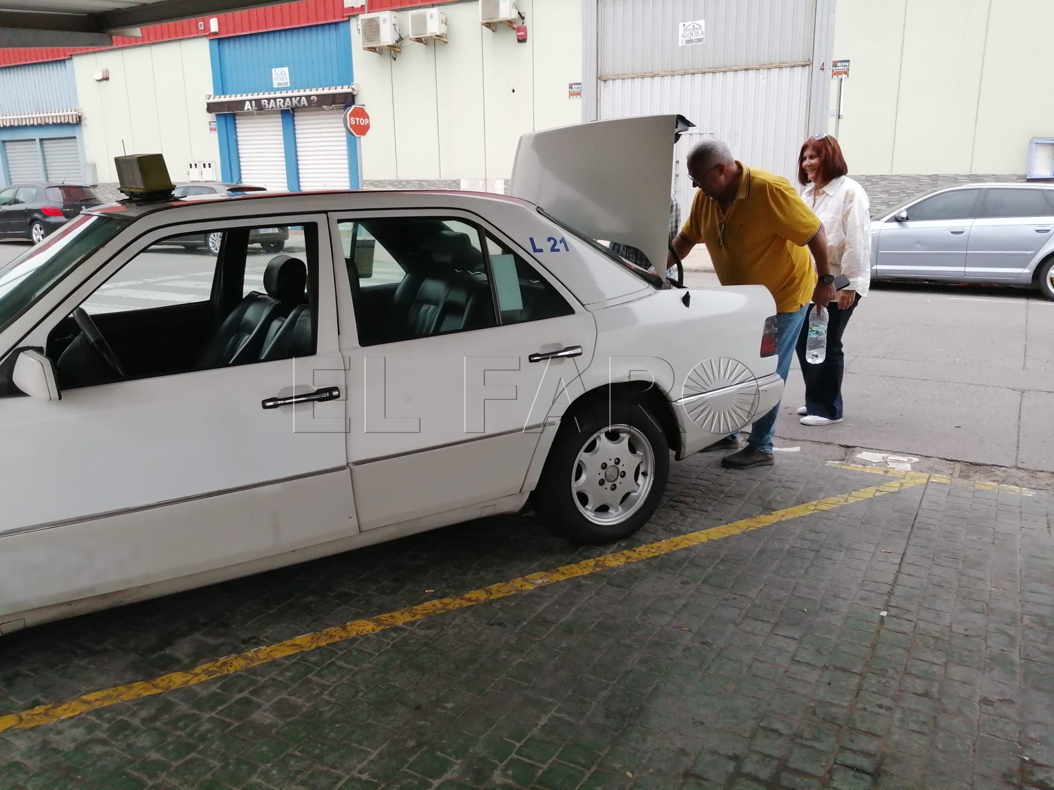 Los taxistas de Melilla sienten que Marruecos les está "fastidiando"