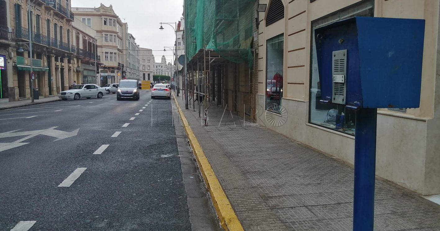 Lamrani critica que Telefónica no quiera arreglar las líneas de cobre en las paradas de taxi