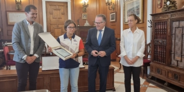 Rachid Bussian, Azul Sánchez, Eduardo de Castro y Gloria Rojas, durante el acto que se llevó ayer a cabo.