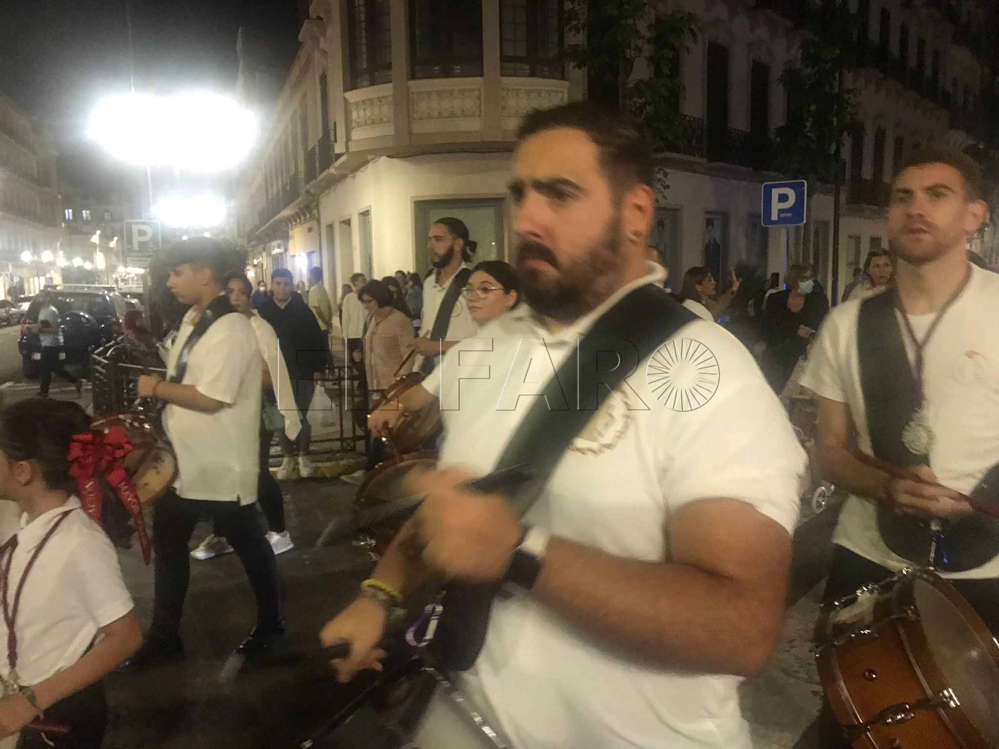 Lanzan una piedra contra la procesión del Cristo de la Flagelación