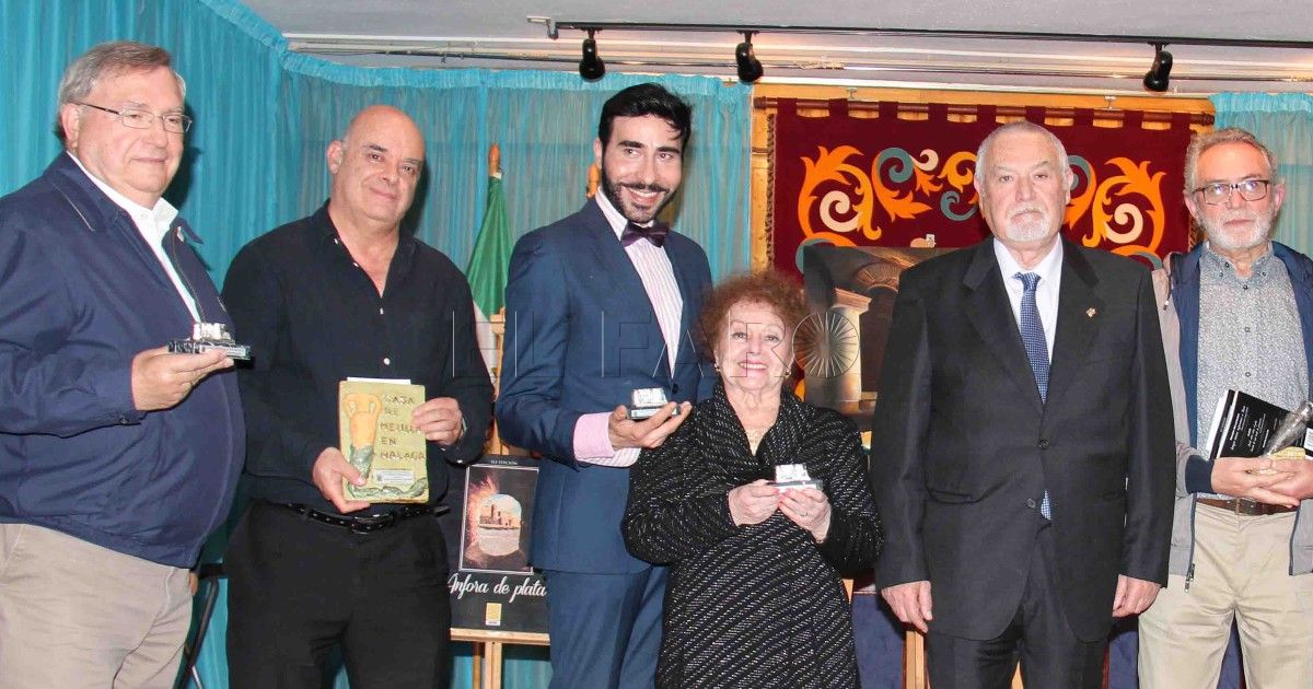 Entregados los premios de pintura y poesía de la Casa de Melilla en Málaga