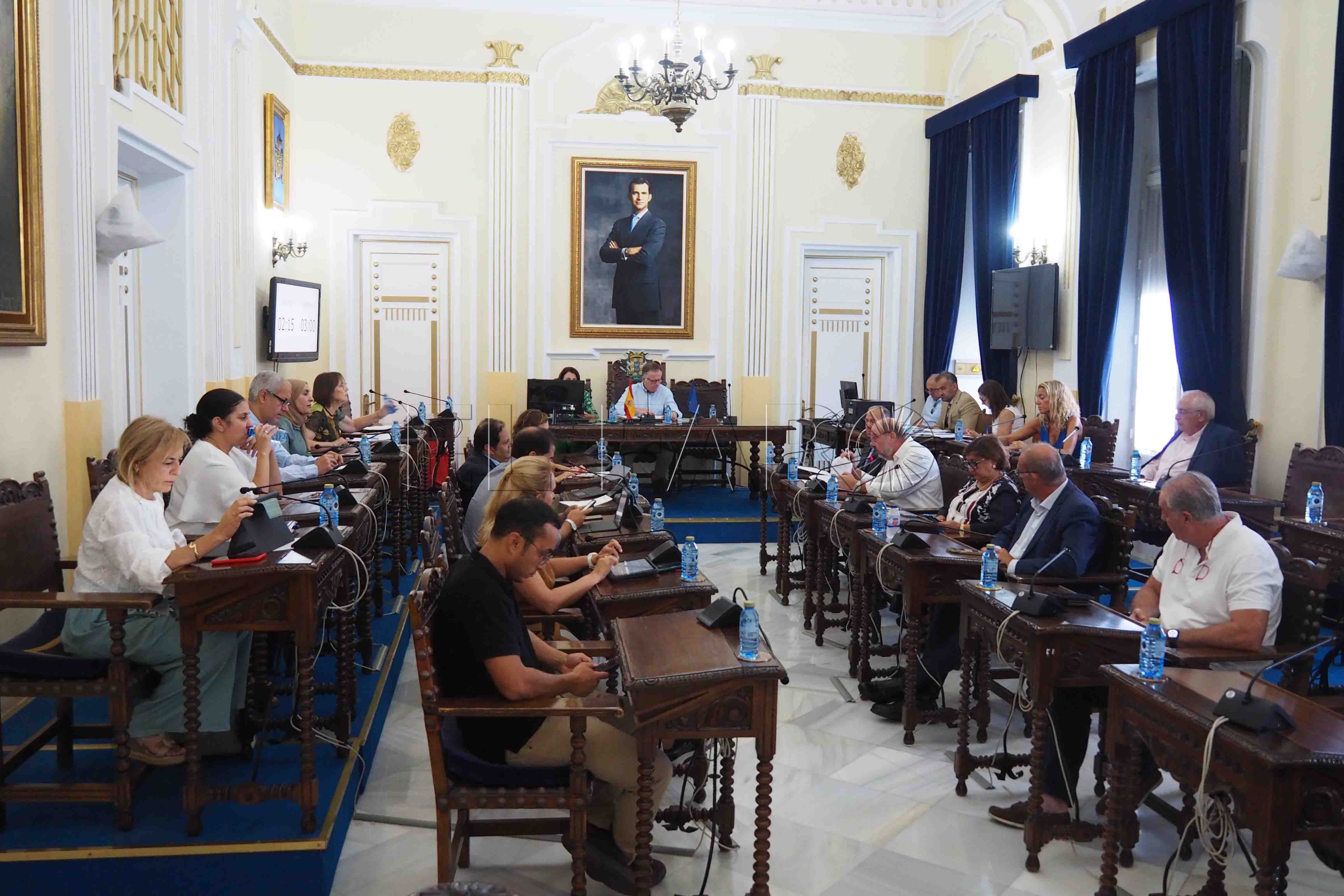 VOX Melilla lleva al Pleno el problema de los interinos de la CAM y las obras en la ciudad