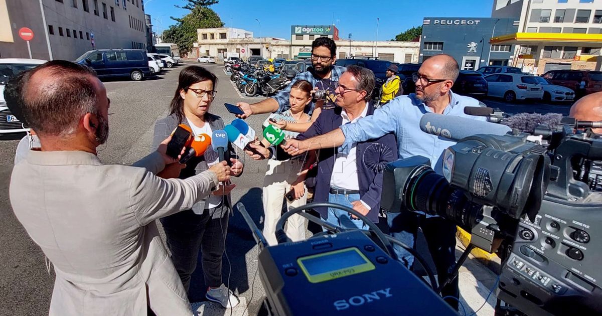 "Lo que no pueden es estar esperando 16 guardias civiles, como esperaron en junio, una avalancha de 1.700 personas"