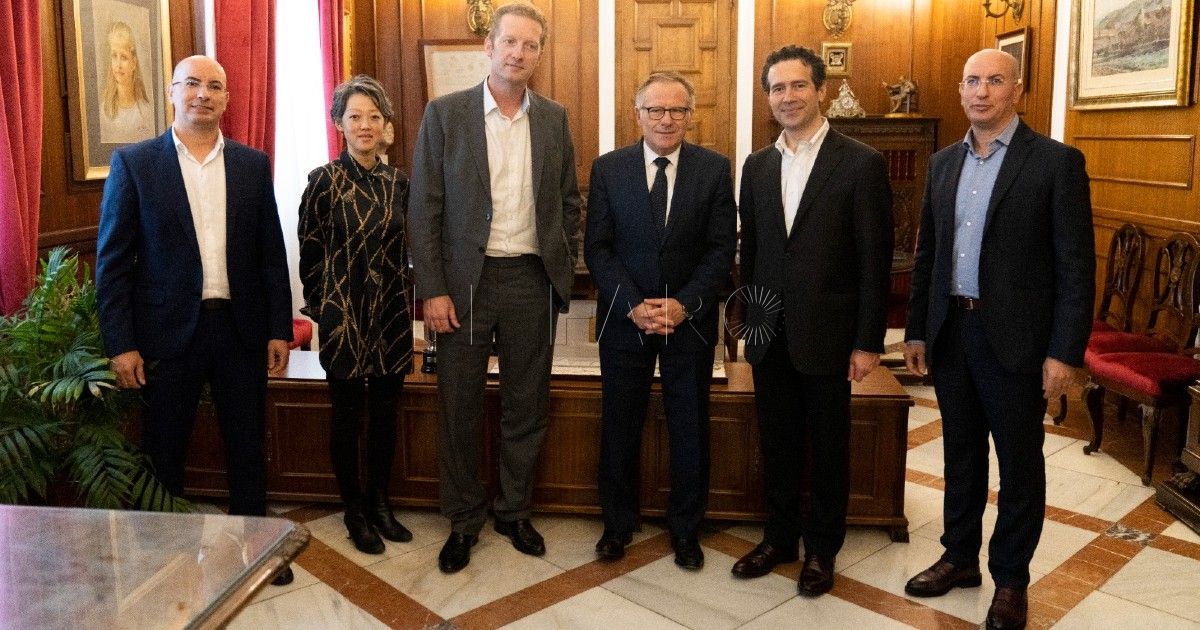 Una delegación de la Embajada de Estados Unidos, en Melilla