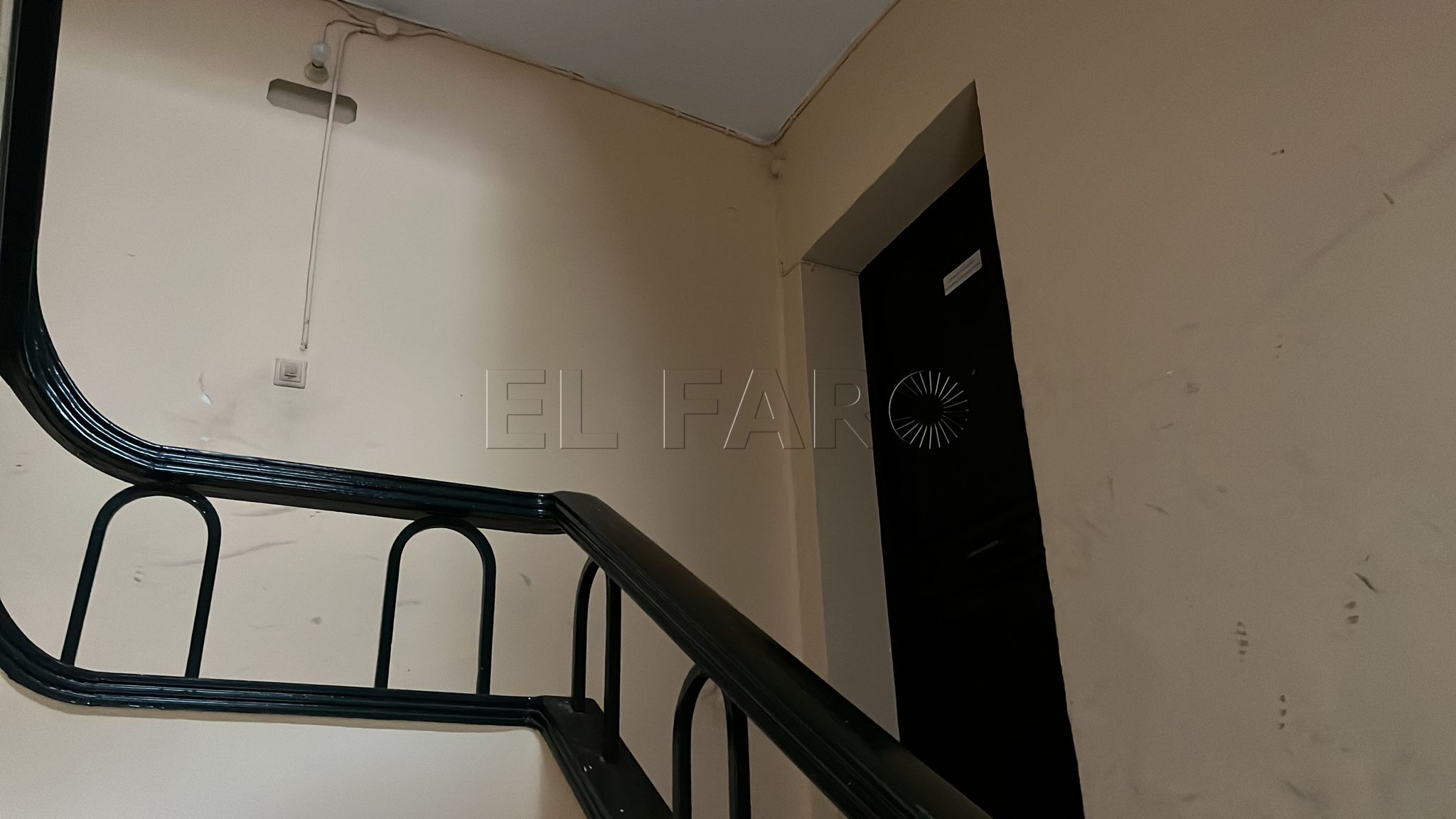 Puerta de la casa de Amín