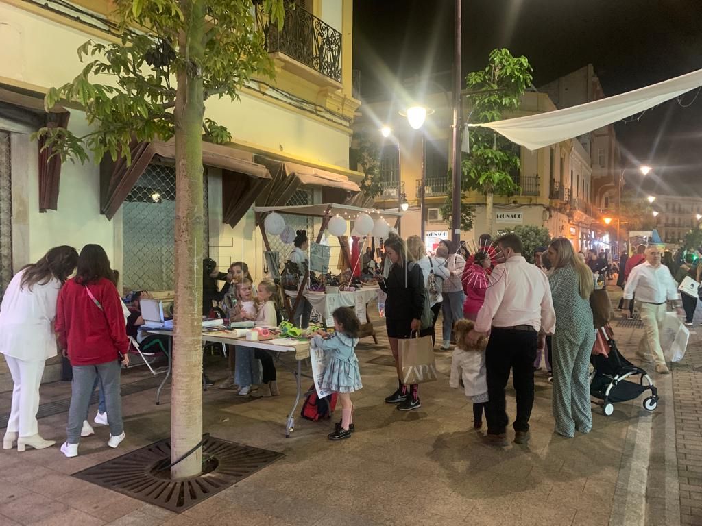 El centro de Melilla se llena de vida por ‘La Noche en Blanco’