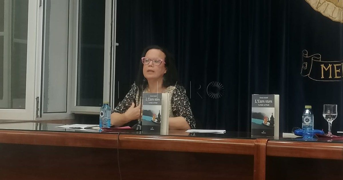 La escritora Asma Aouattah discute la situación de vulnerabilidad de las mujeres migrantes en la UNED