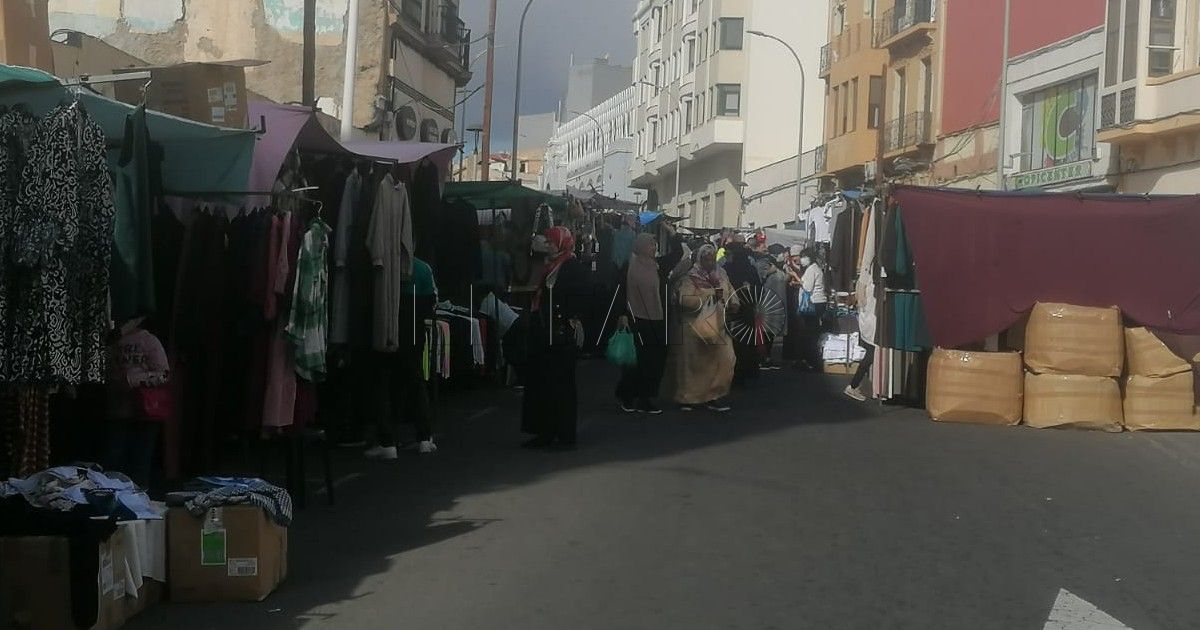 Los vendedores del mercadillo de la calle Margallo conservarán su mismo puesto