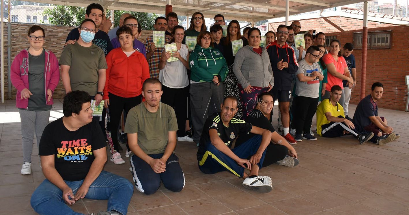 Los usuarios de Aspanies volverán a decorar la Delegación del Gobierno en Navidad