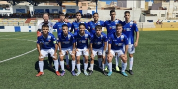 Imagen de uno de los onces que ha puesto en liza esta temporada el Rusadir.