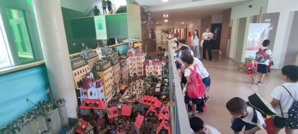 'La Historia de la Humanidad' contada a través de los Playmobil