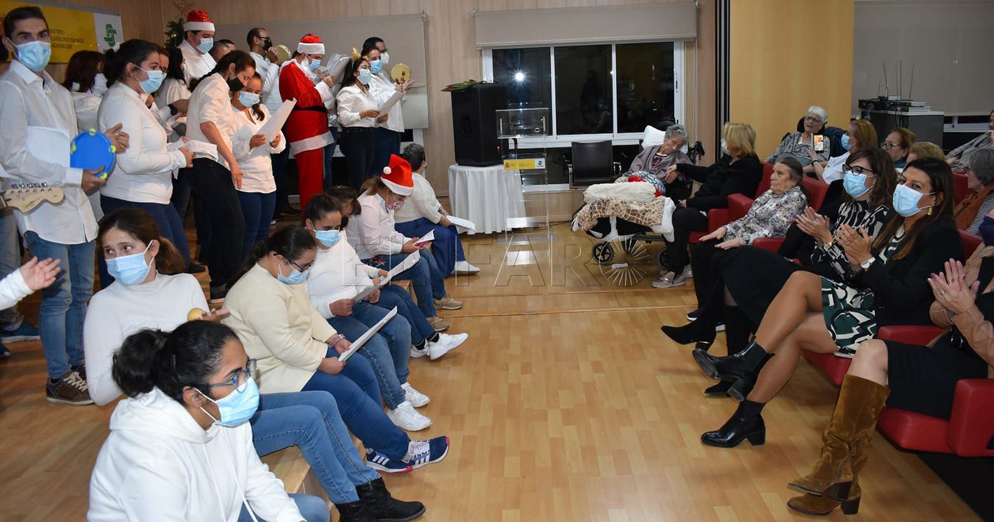 Actuación de Aspanies en la Residencia de Mayores