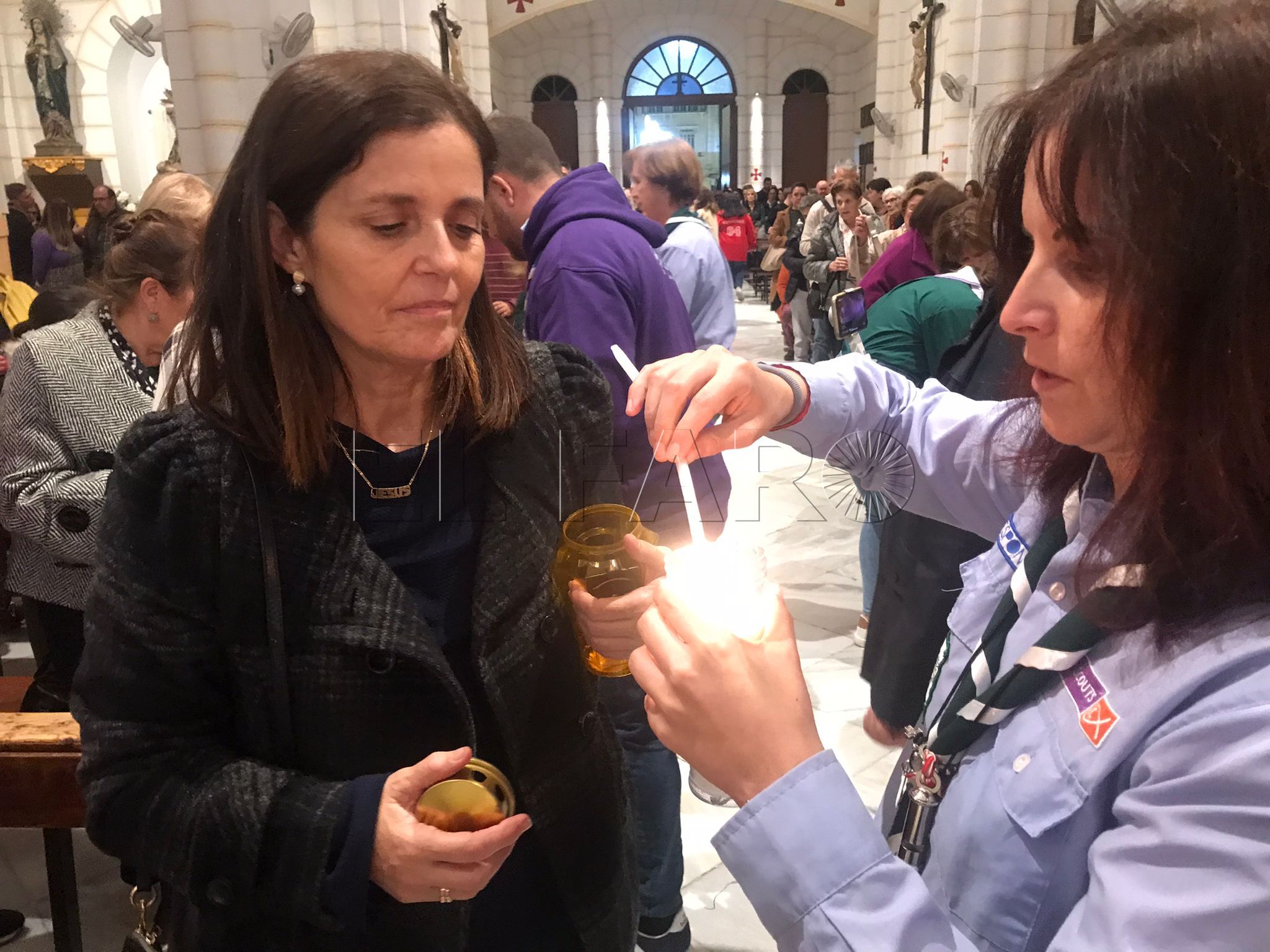 La Luz de Belén alumbra ya el Nacimiento en el Foso del Hornabeque