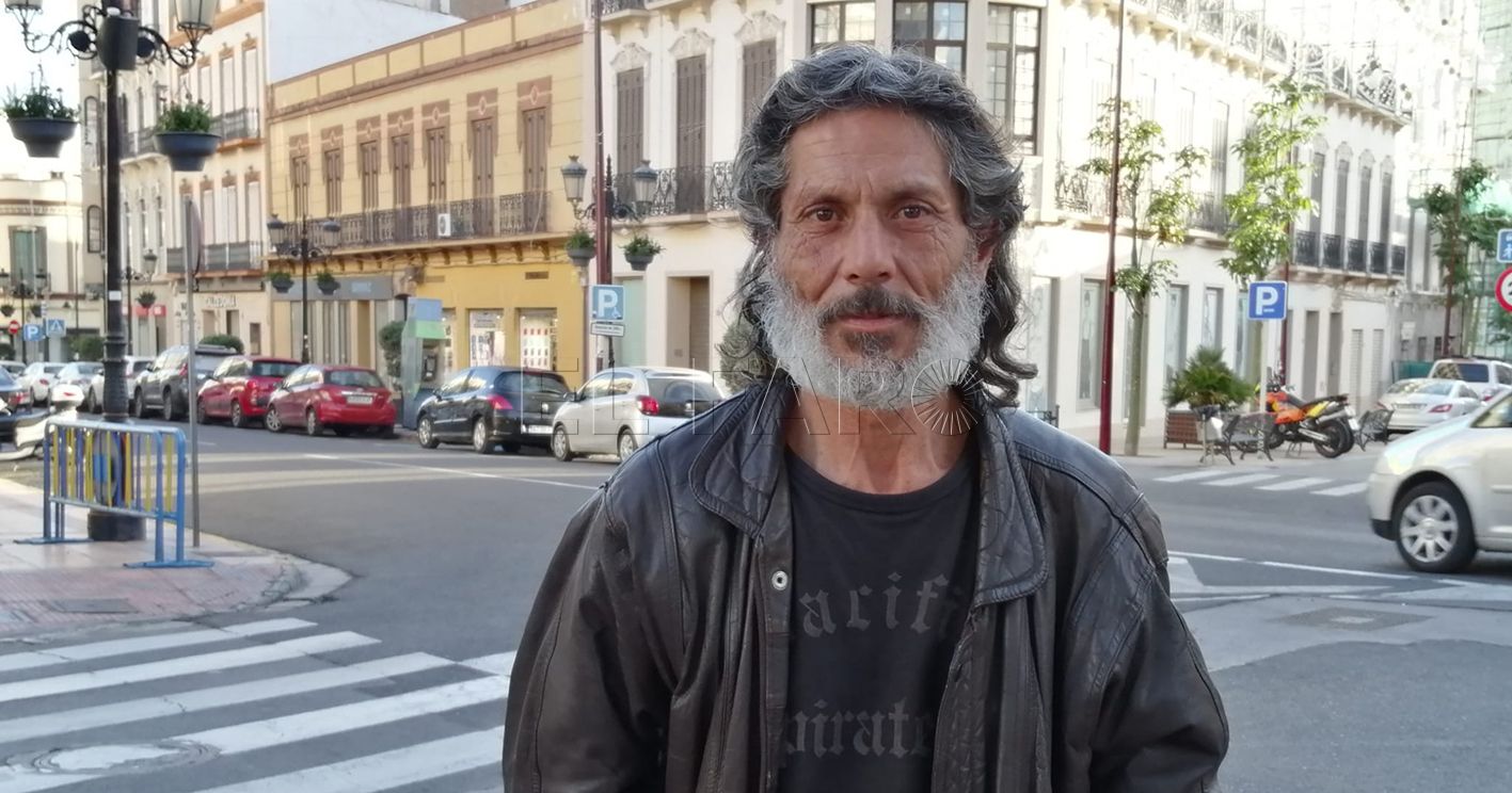 Abdelkarim Amel: "Las palabras son como las piezas de un puzzle, que, si no sabes colocarlas, nunca lo completarás"