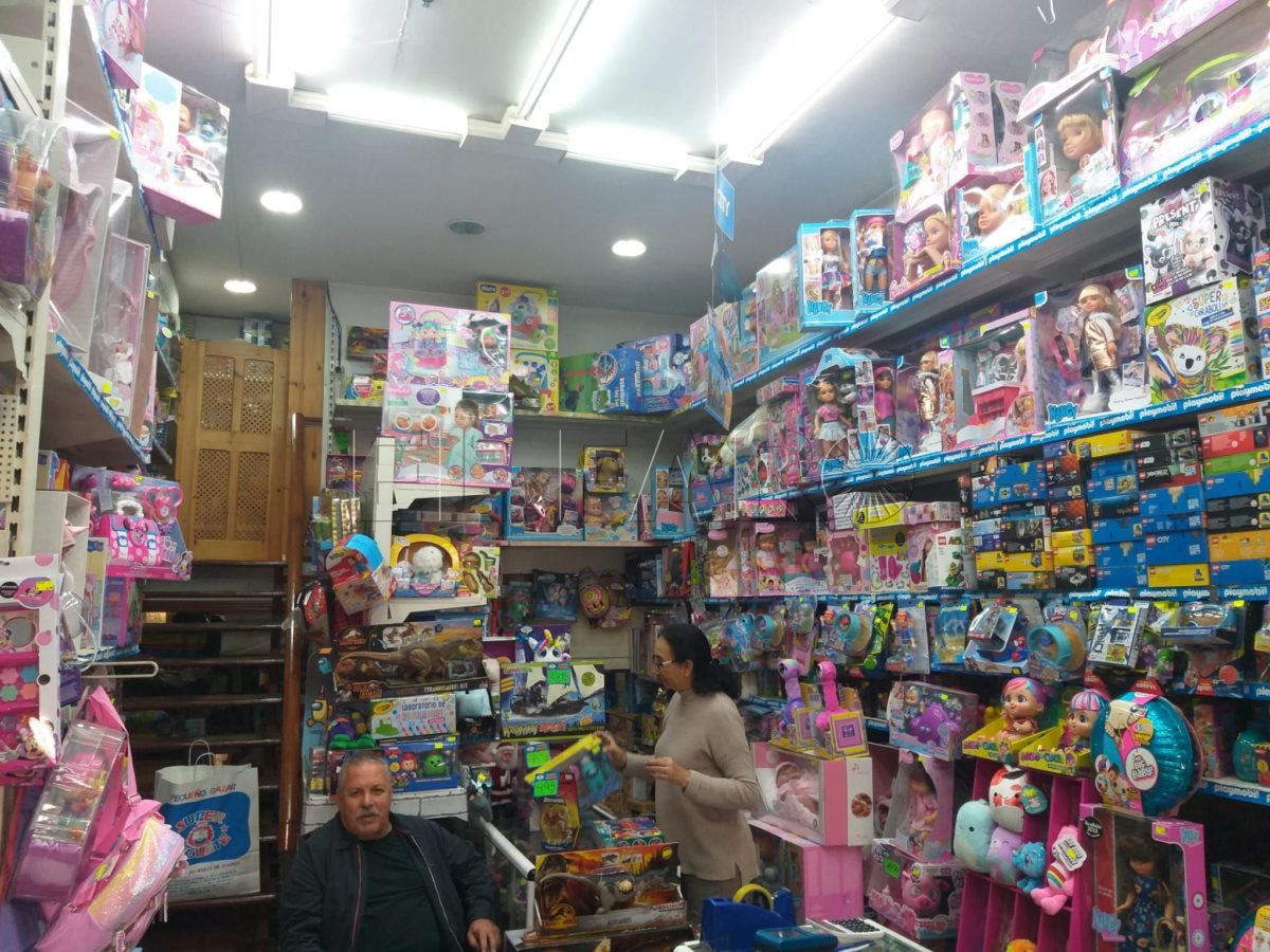 La economía de Melilla se resiente en Navidad, pero sigue muy viva