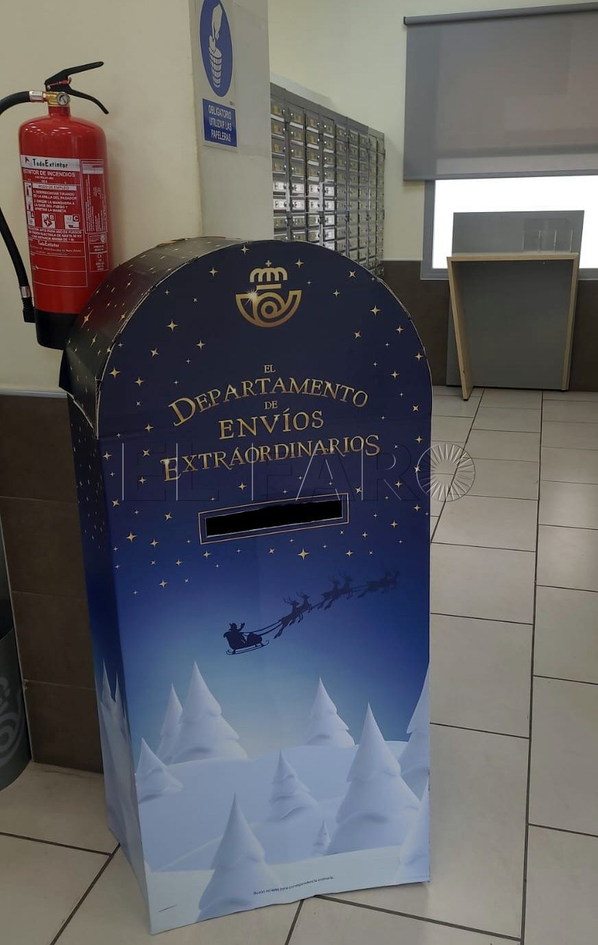 Correos instala en Melilla un buzón especial para la Navidad