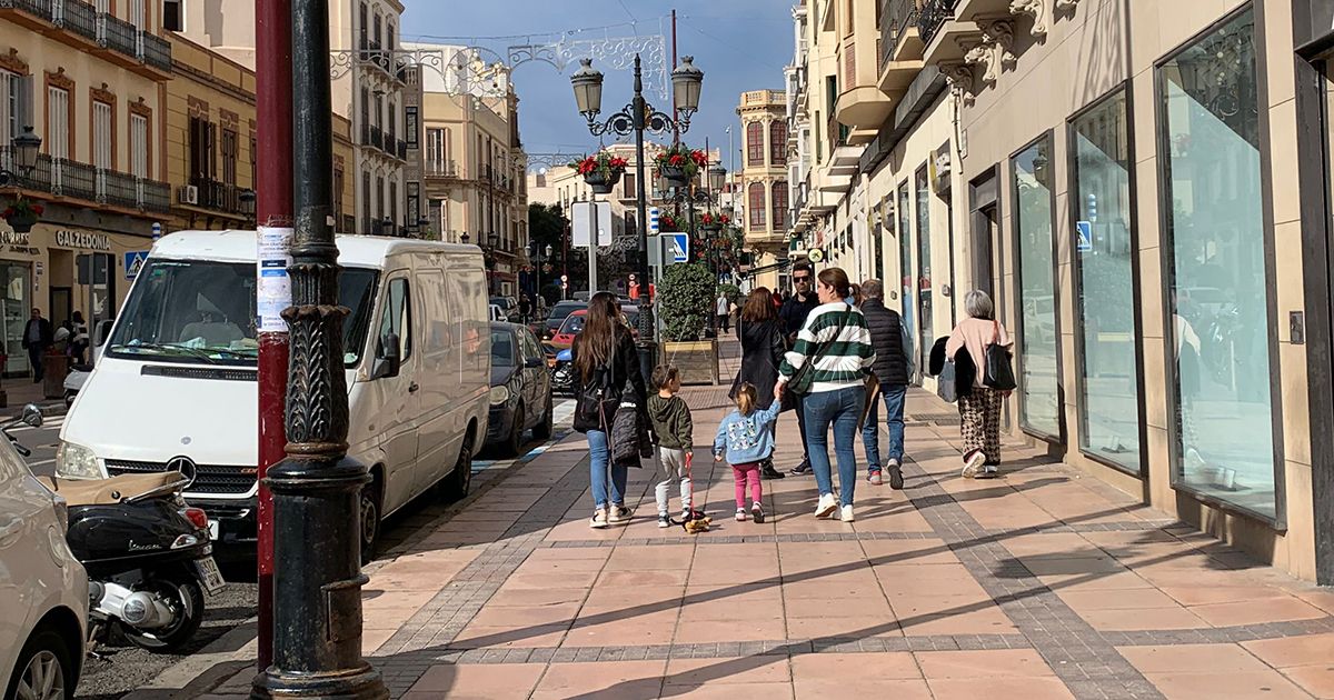 El puente de la Constitución revitaliza Melilla