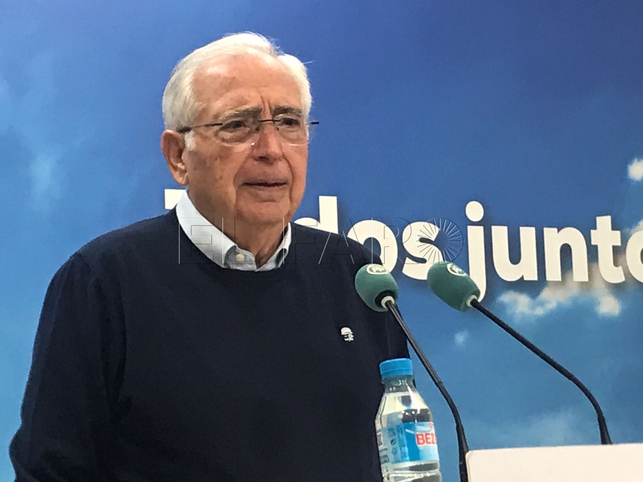 Imbroda se pregunta si hace falta una RAN para abrir la aduana comercial