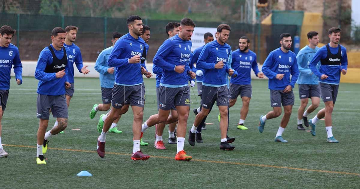 Vuelta al trabajo de la UD Melilla tras el día de descanso