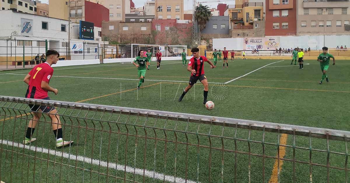 El CF Rusadir tiene margen para lograr la permanencia