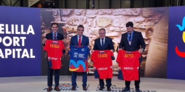 Rachid Bussian, Jesús Ludemia, Eduardo De Castro y Alfonso Pérez ‘Sito’, durante el acto celebrado en el día de ayer en el stand de Melilla en Fitur.